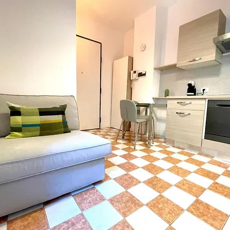 Leoncino Apartamento *