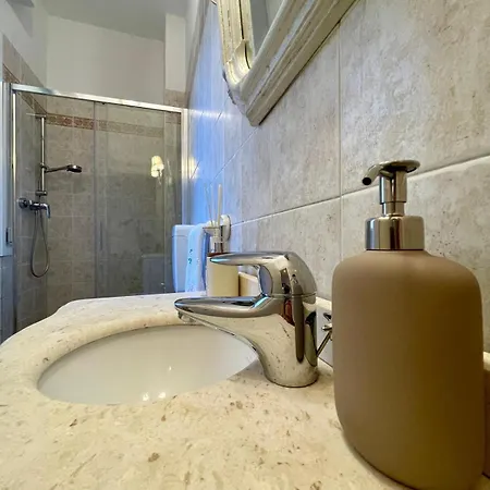 Leoncino Apartamento